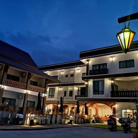 Hotel Sriananpura Chiang Mai Exterior foto